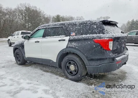 2021 Ford Explorer Police Interceptor from USA, damaged, VIN 1FM5K8AB2MGC00966